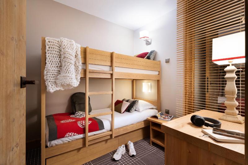 One Bedroom Apartment with Sleeping Alcove (6 People) image 3