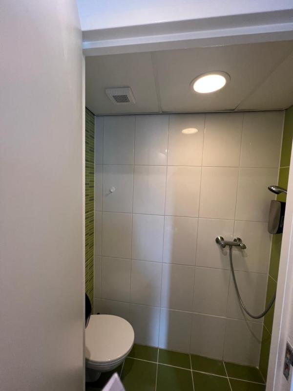 Double Room image 4