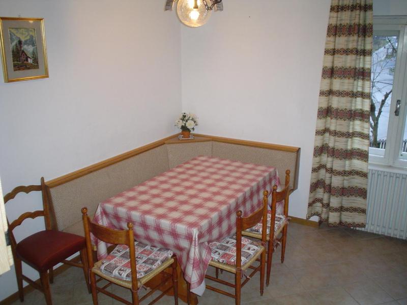 Three-Bedroom Apartment image 4