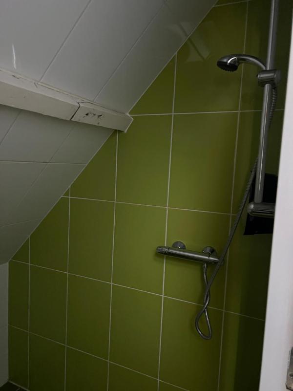 Twin Room image 3