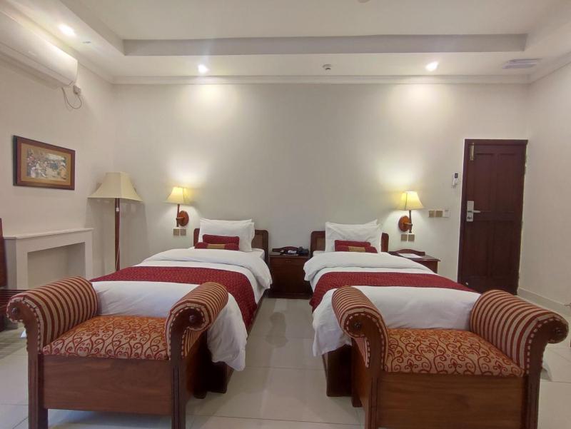 Double or Twin Room image 2