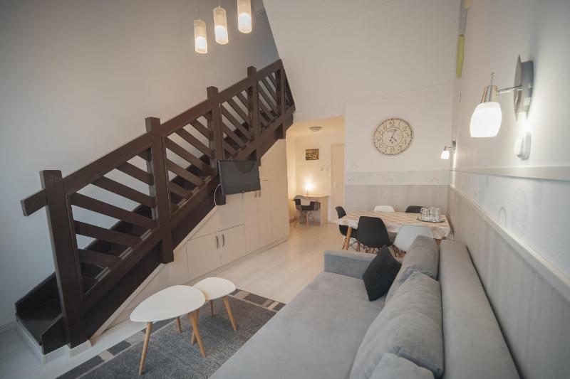 Superior Apartment image 3