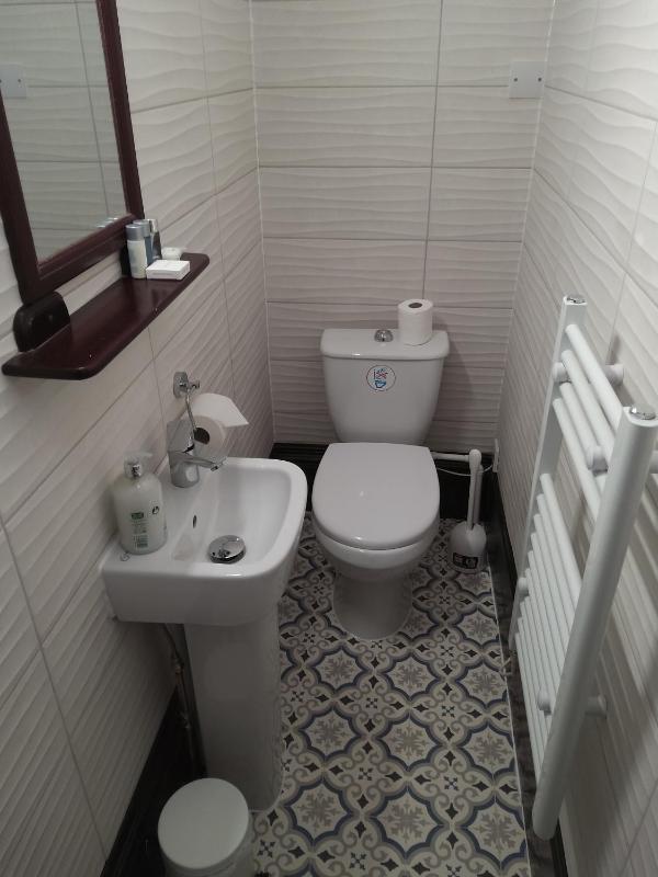 Standard Double Room image 3