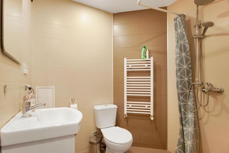 Studio Apartment image 3