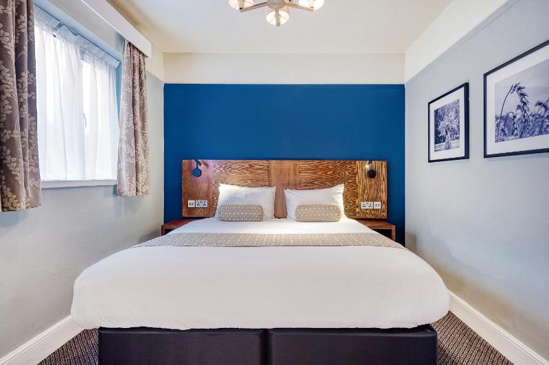 Double Room image 1