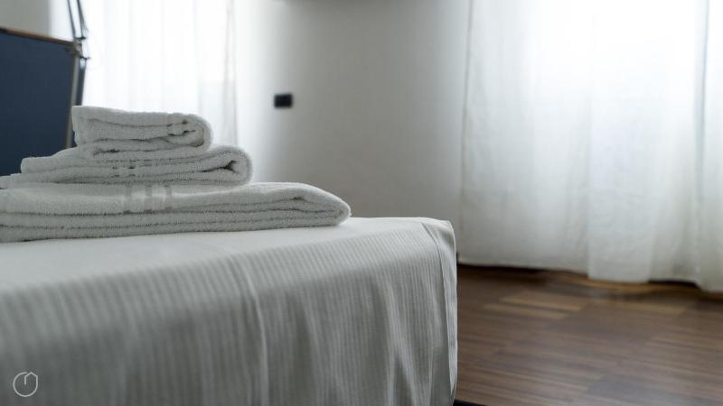 One-Bedroom Apartment image 4