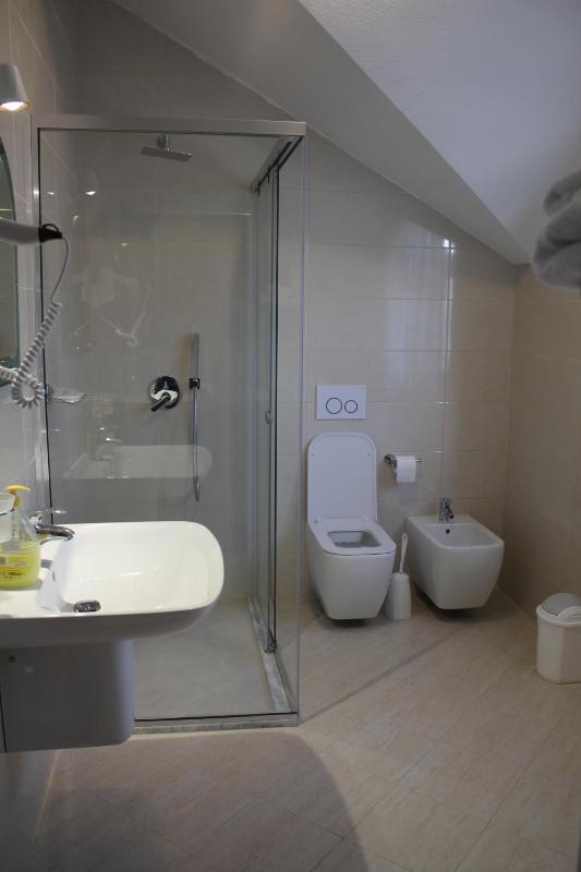 Triple Room with View image 4