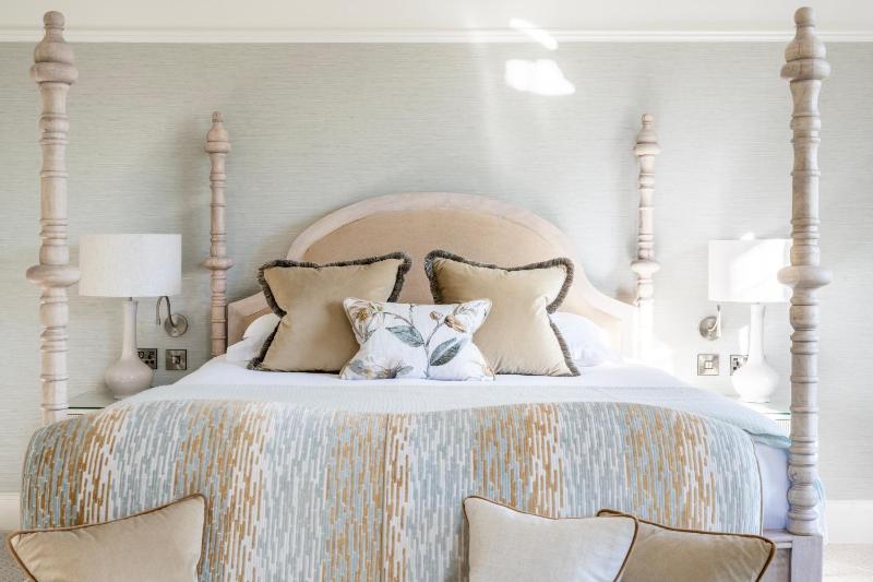 King Room image 4