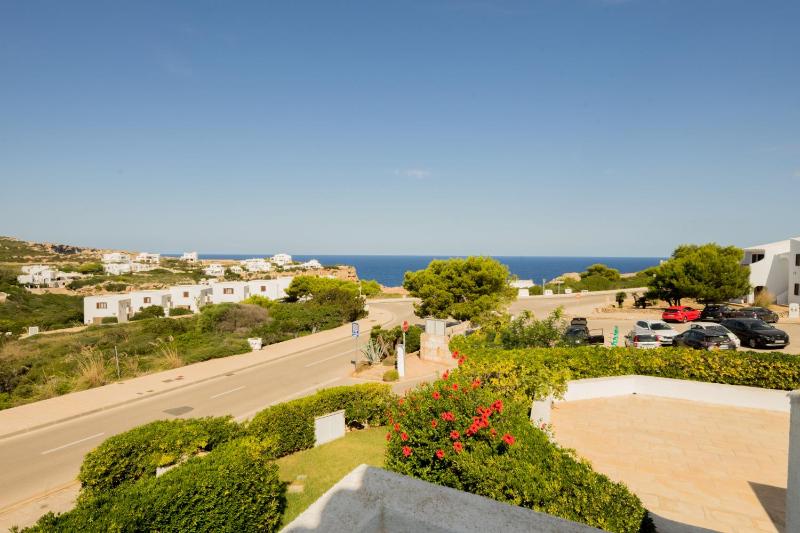 Apartment with Sea View image 2