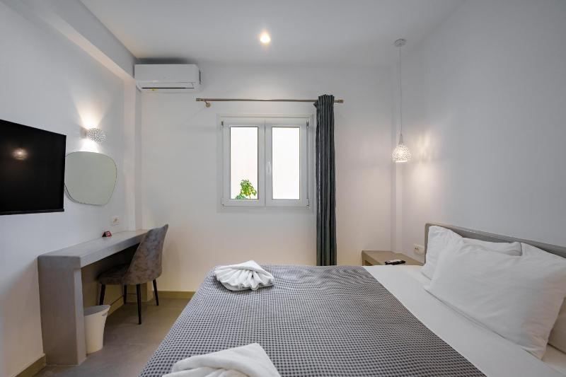 Budget Double or Twin Room image 4
