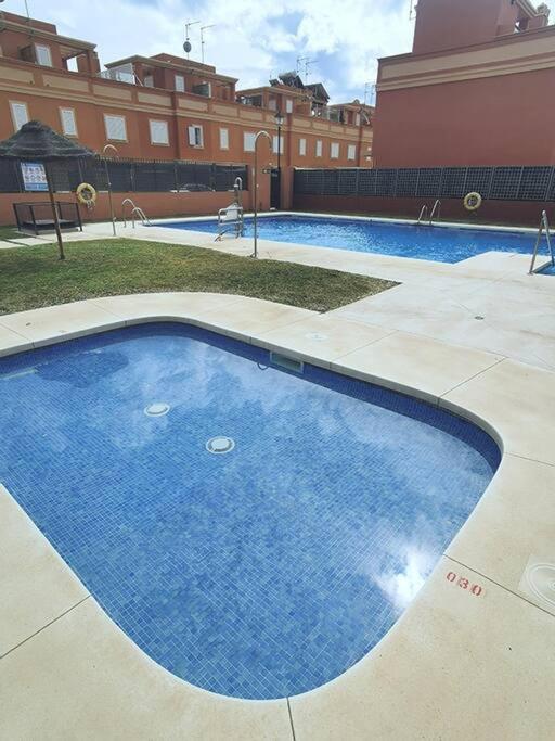 Casa llena de luz en Benajarfe - image 16