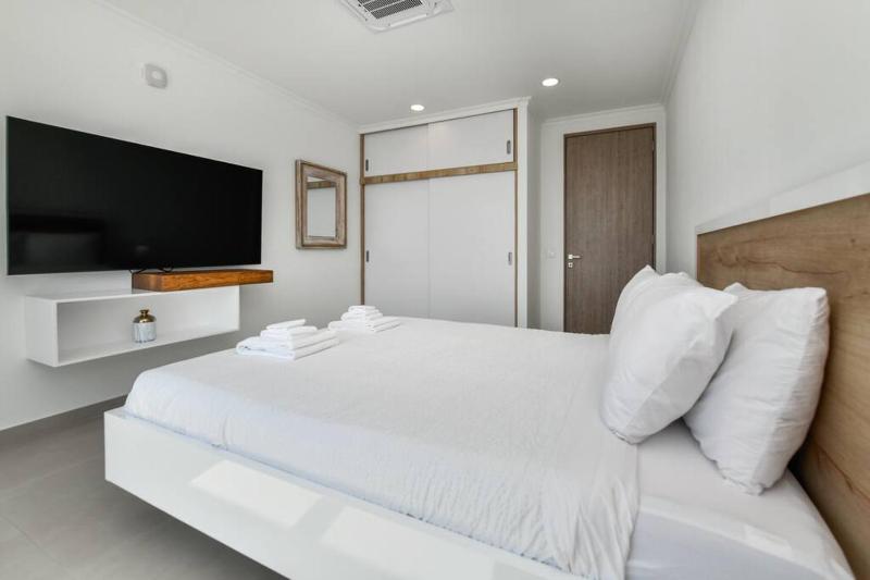 New 5BR 3BA Villa Biba Dushi 3-min EAGLE BEACH - image 11