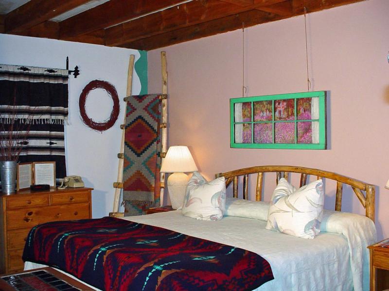 King Room image 3