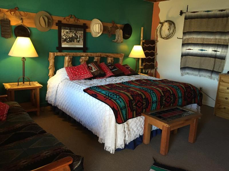 King Room image 4