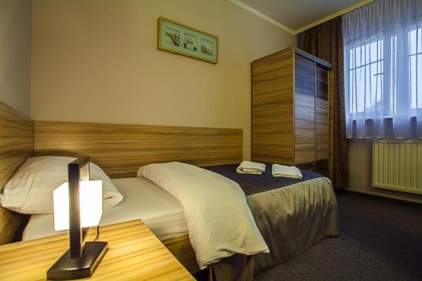 Single Room image 3