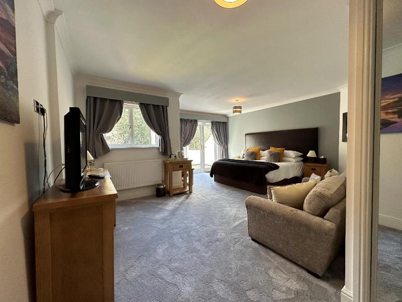 Riverview Superking / Twin image 1