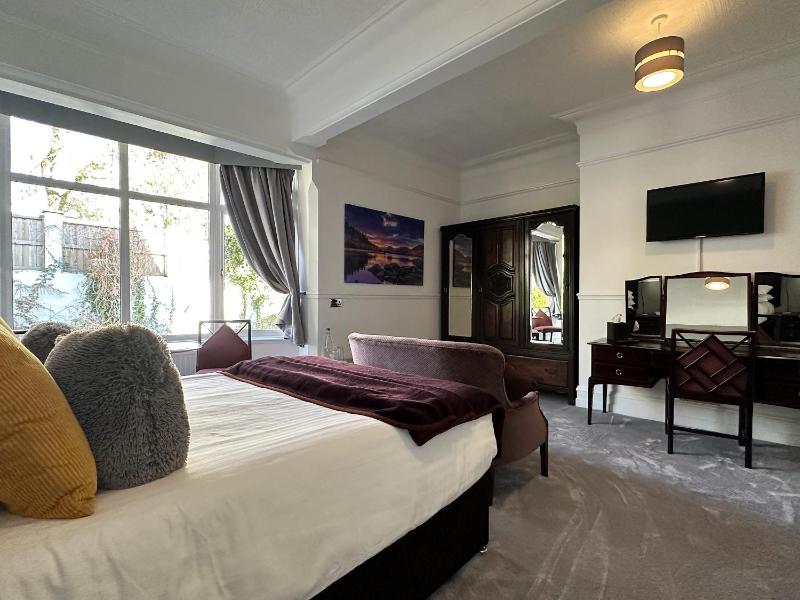 Standard Double Room image 1