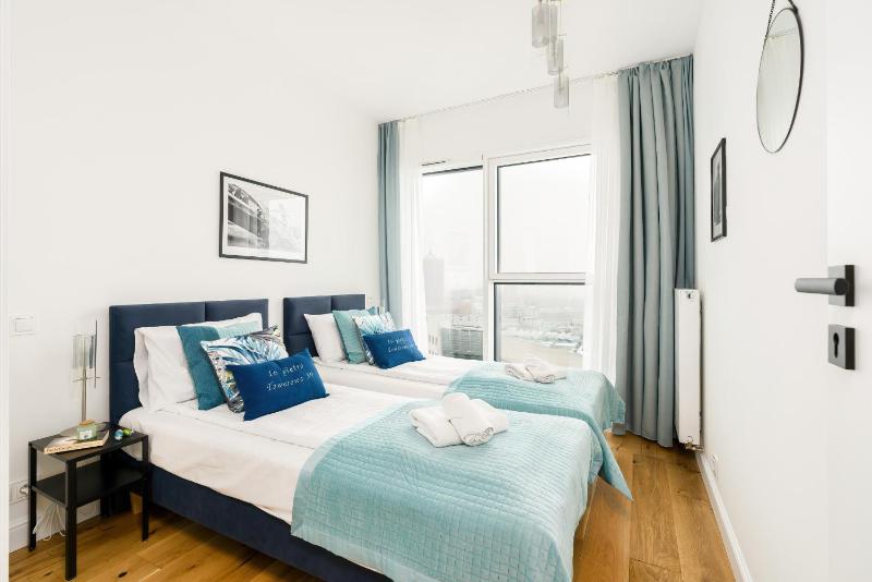 16th Floor Towarowa 39 City Center Avenida by Renters Prestige - image 38