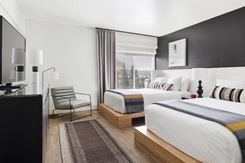 Standard Double Room image 2