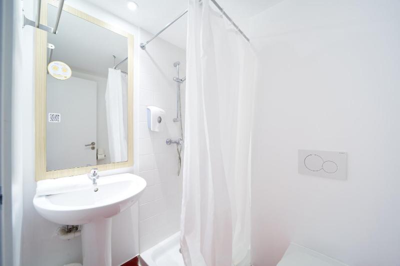 Triple Room image 1