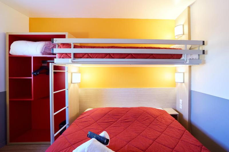 Double Room image 4