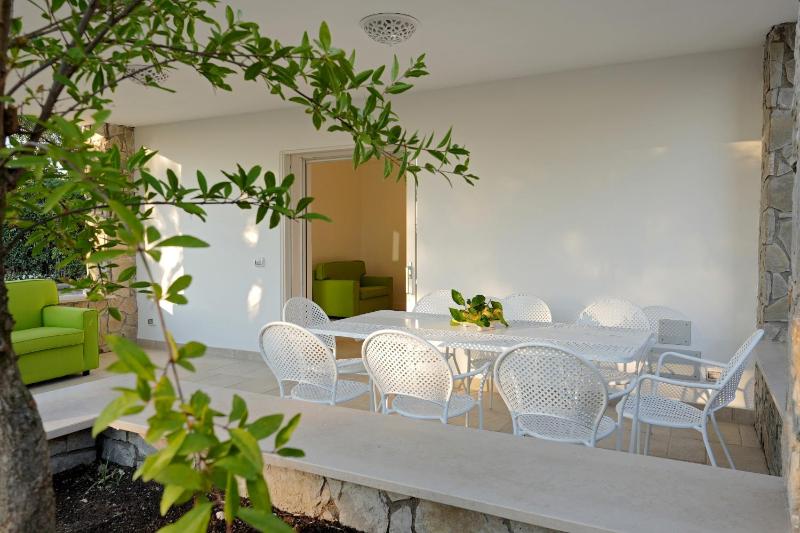 AMORE RENTALS - Resort Ravenna - The Villa - image 11