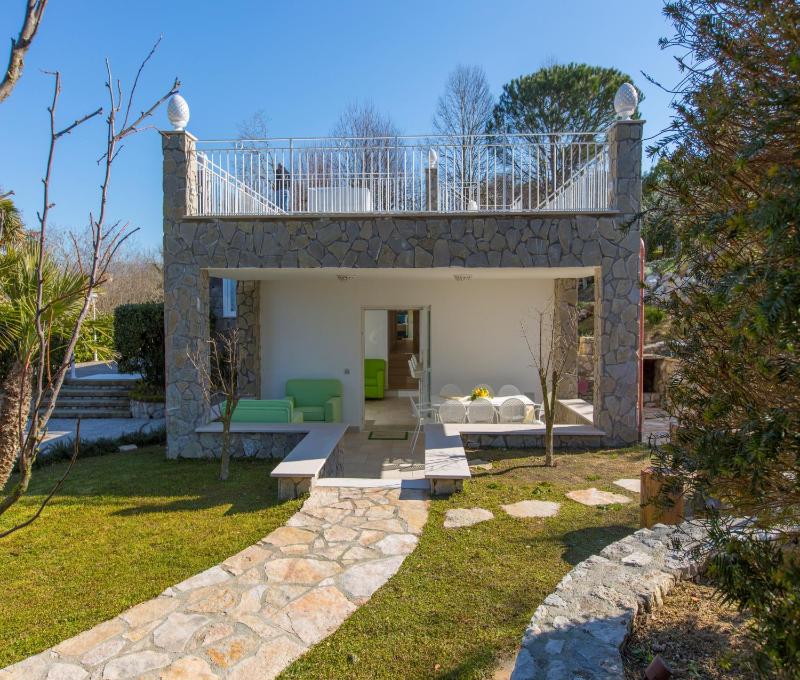 AMORE RENTALS - Resort Ravenna - The Villa - image 25