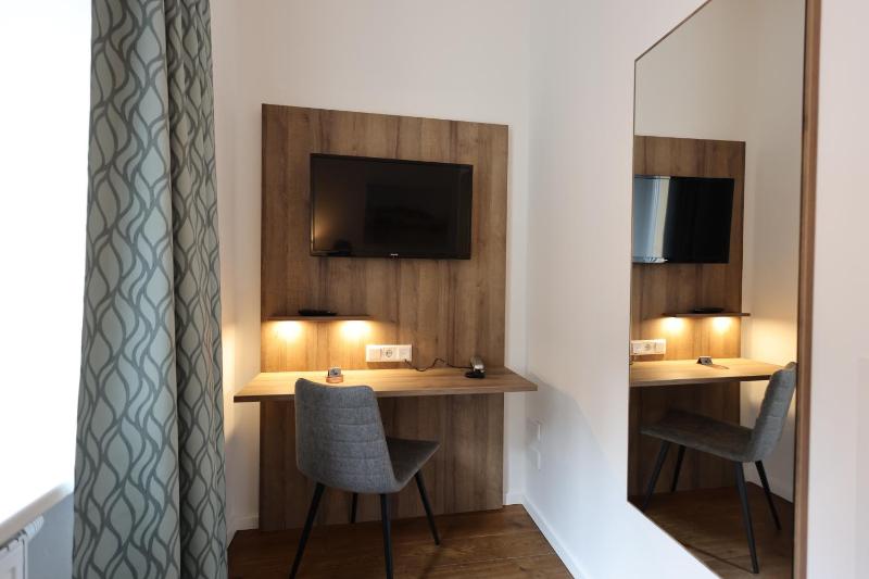 Standard Single Room Plus image 4