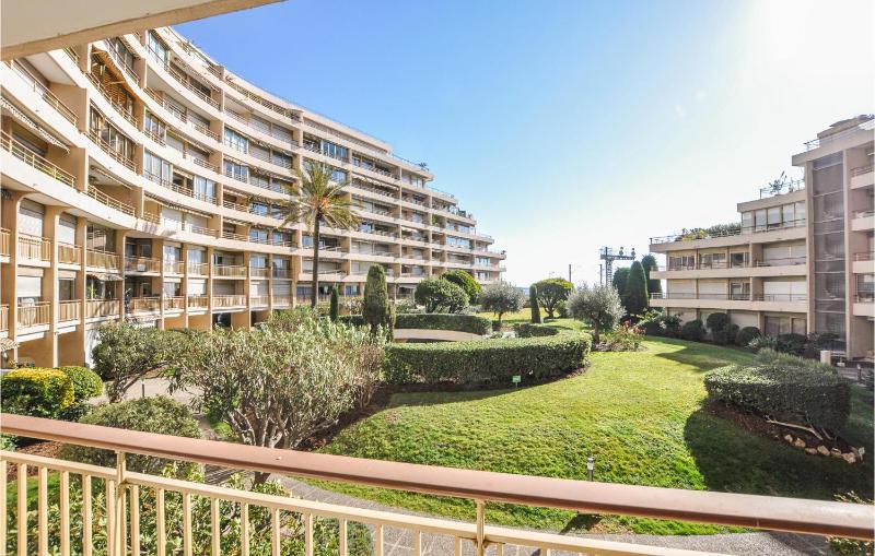Amazing Apartment In Cannes With Wifi - image 1