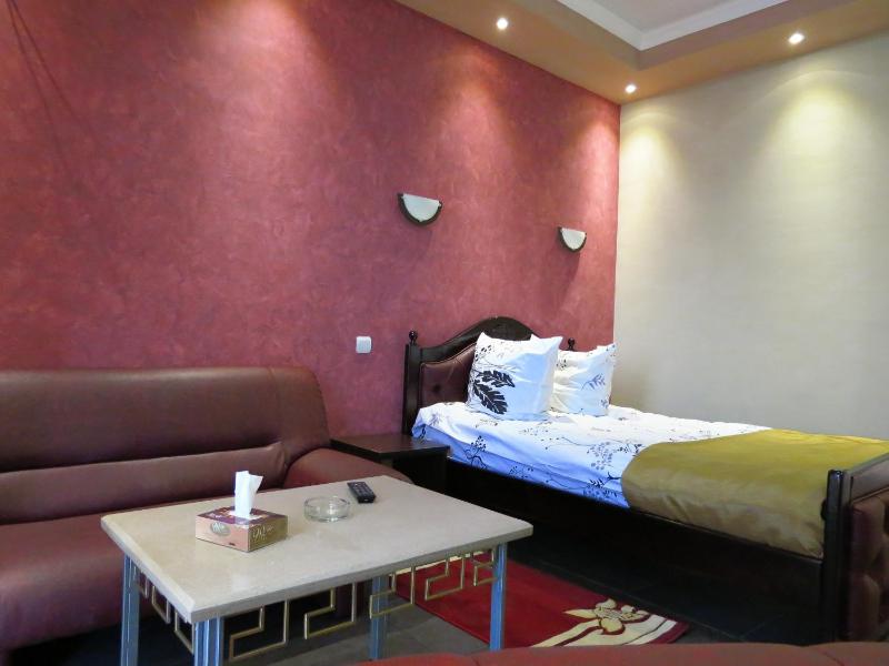 Standard Single Room image 3