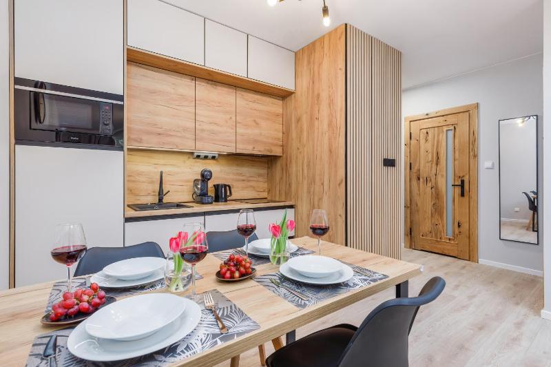 Dziwnów River Side Apartment with Balcony by Renters Prestige - image 12