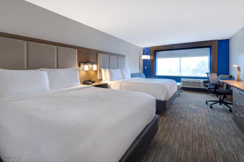 Suite with Two Beds - Non-Smoking image 4