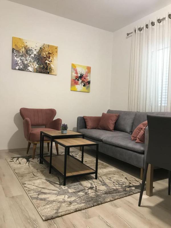 Apartment image 2