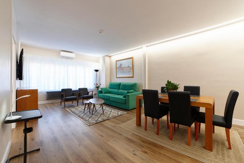 Apartment image 4