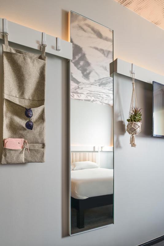 Standard Room with Two Double Beds image 3