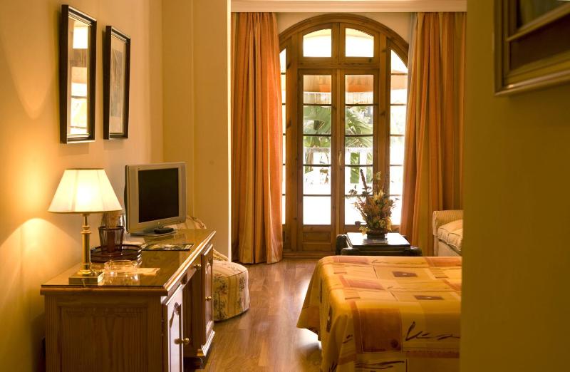 Junior Suite image 2