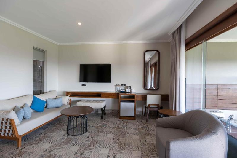 Sense Canggu Beach Hotel - image 4