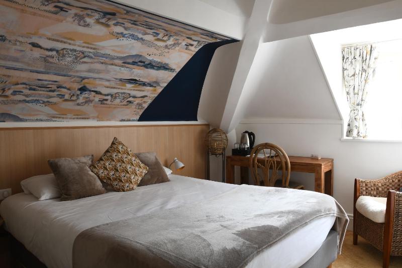 Attic Double Room image 1