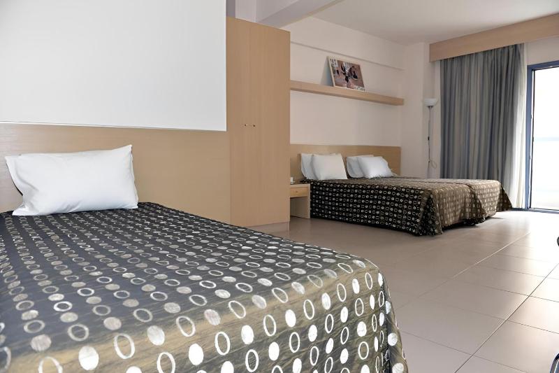 Triple Room image 3