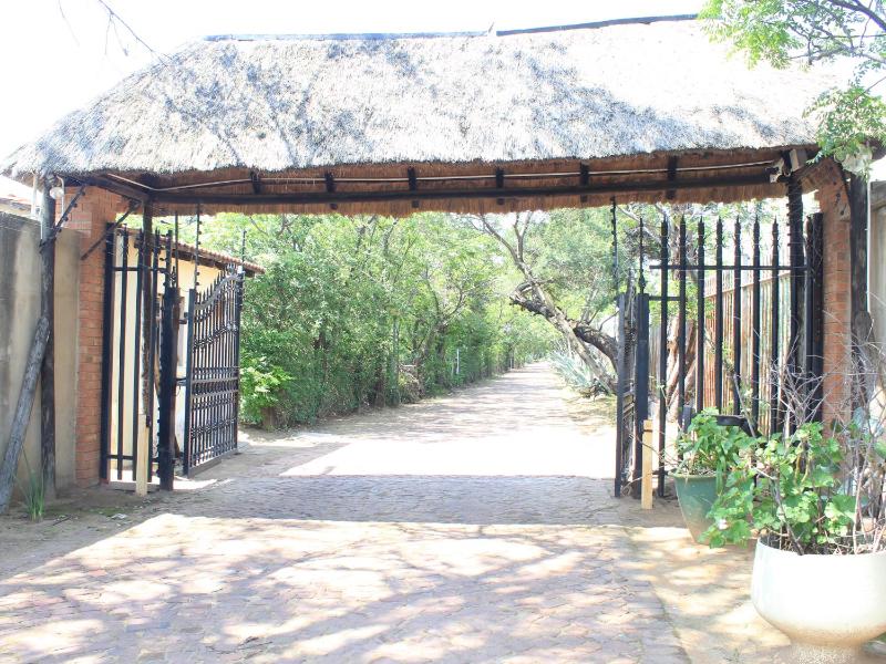 Palm View Midrand Guest House - image 11