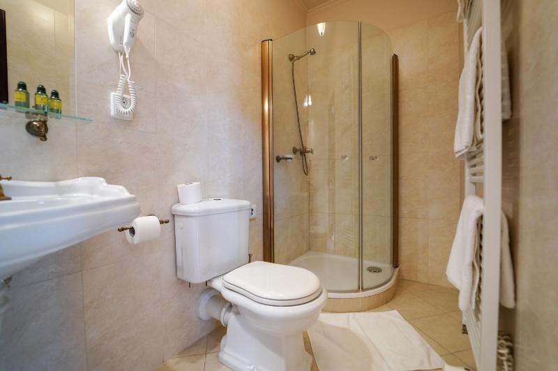 Deluxe Double Room image 1