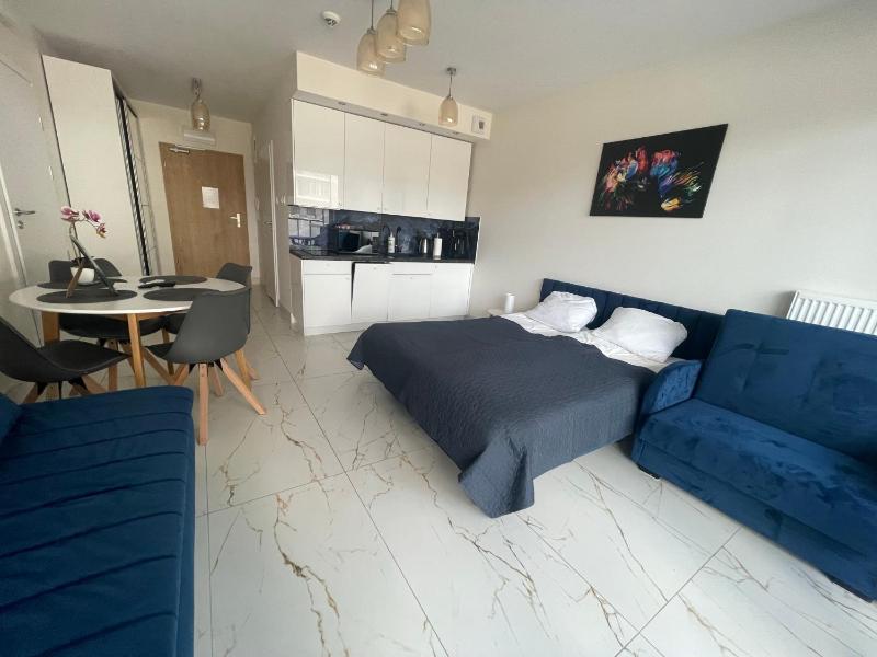 Kasprowicza 20 Luxury Apartments - Free Pool Saunas Salzgrotte Jacuzzi Gym Children's Playroom Fitness - image 31