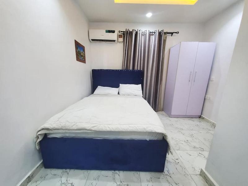 Beautiful 2-Bed With 24hrs Power Supply & Unlimited Internet - image 10