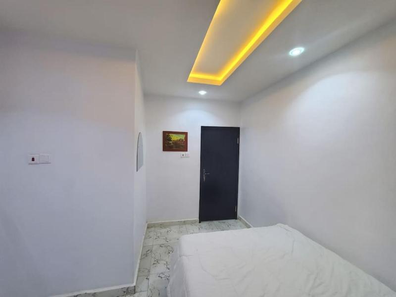 Beautiful 2-Bed With 24hrs Power Supply & Unlimited Internet - image 7