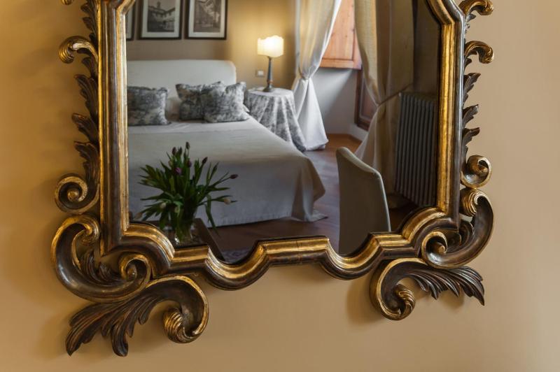 Superior Double Room image 4