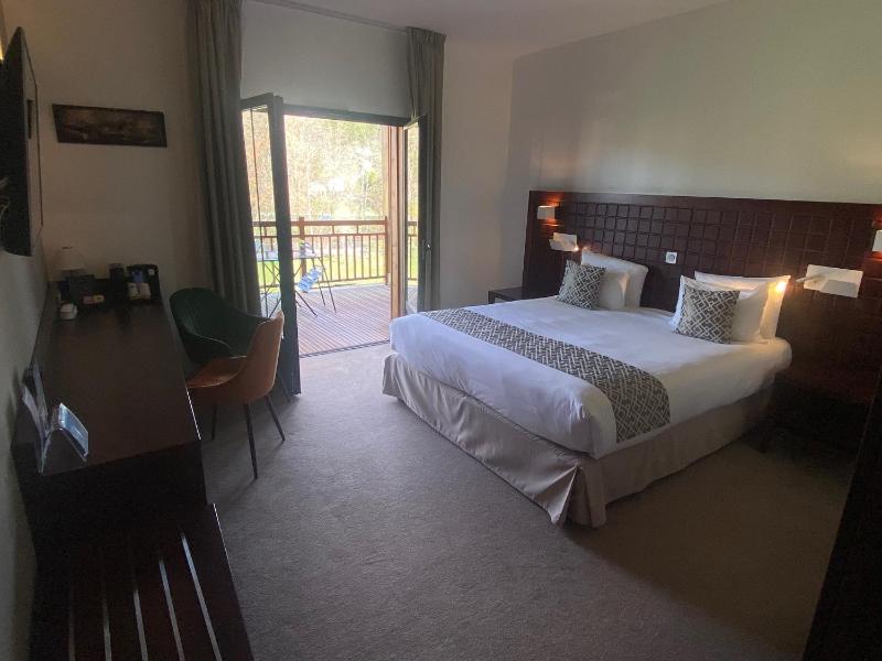 Superior Double Room image 1