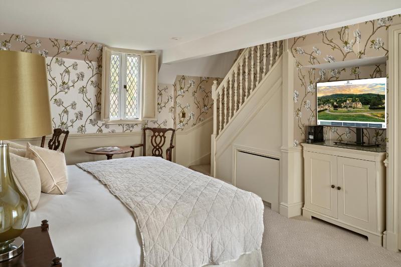 Double Room image 4