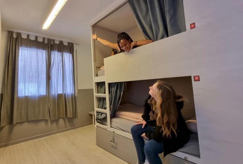Bed in 4-Bed Mixed Dormitory Room image 1
