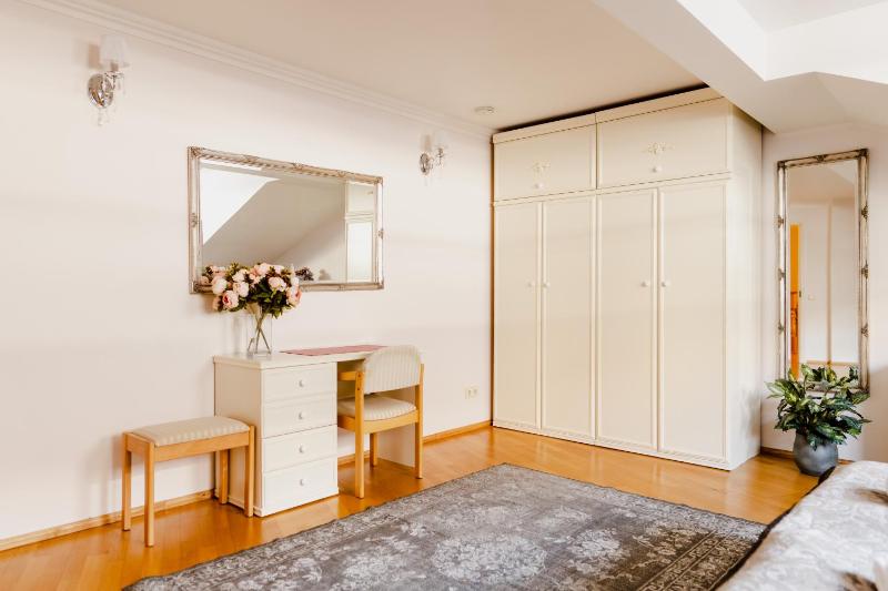 Dream Stay - Gorgeous two-level 3-Bedroom Apartment 170m2 - image 15