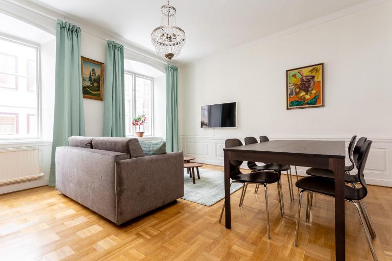 ApartDirect Gamla Stan II - image 5